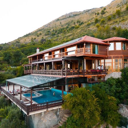 Old House Hotel Canaj Екстериор снимка