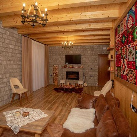 Old House Hotel Canaj Екстериор снимка