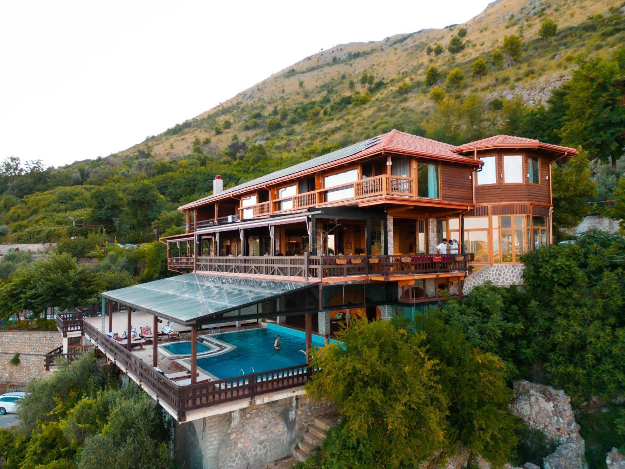 Old House Hotel Canaj Екстериор снимка