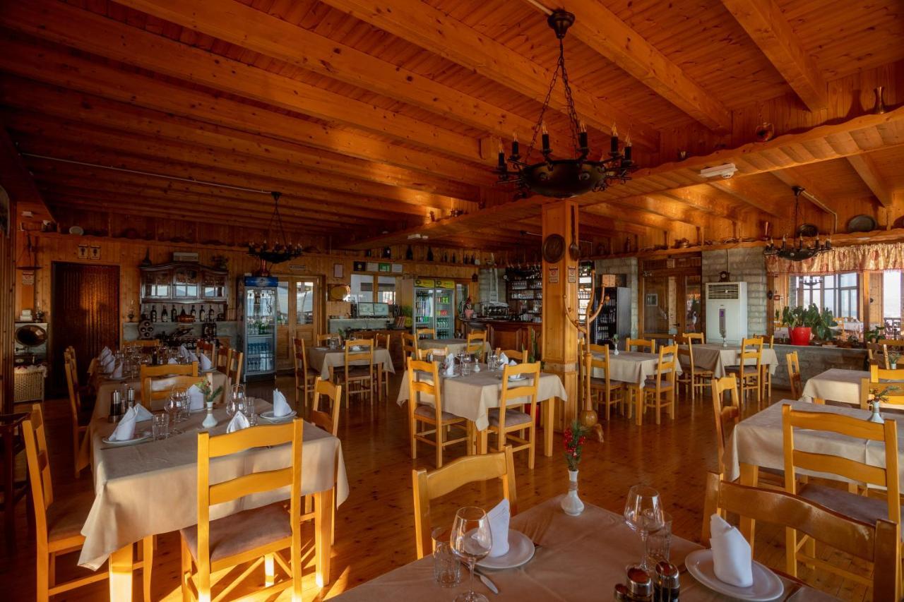 Old House Hotel Canaj Екстериор снимка