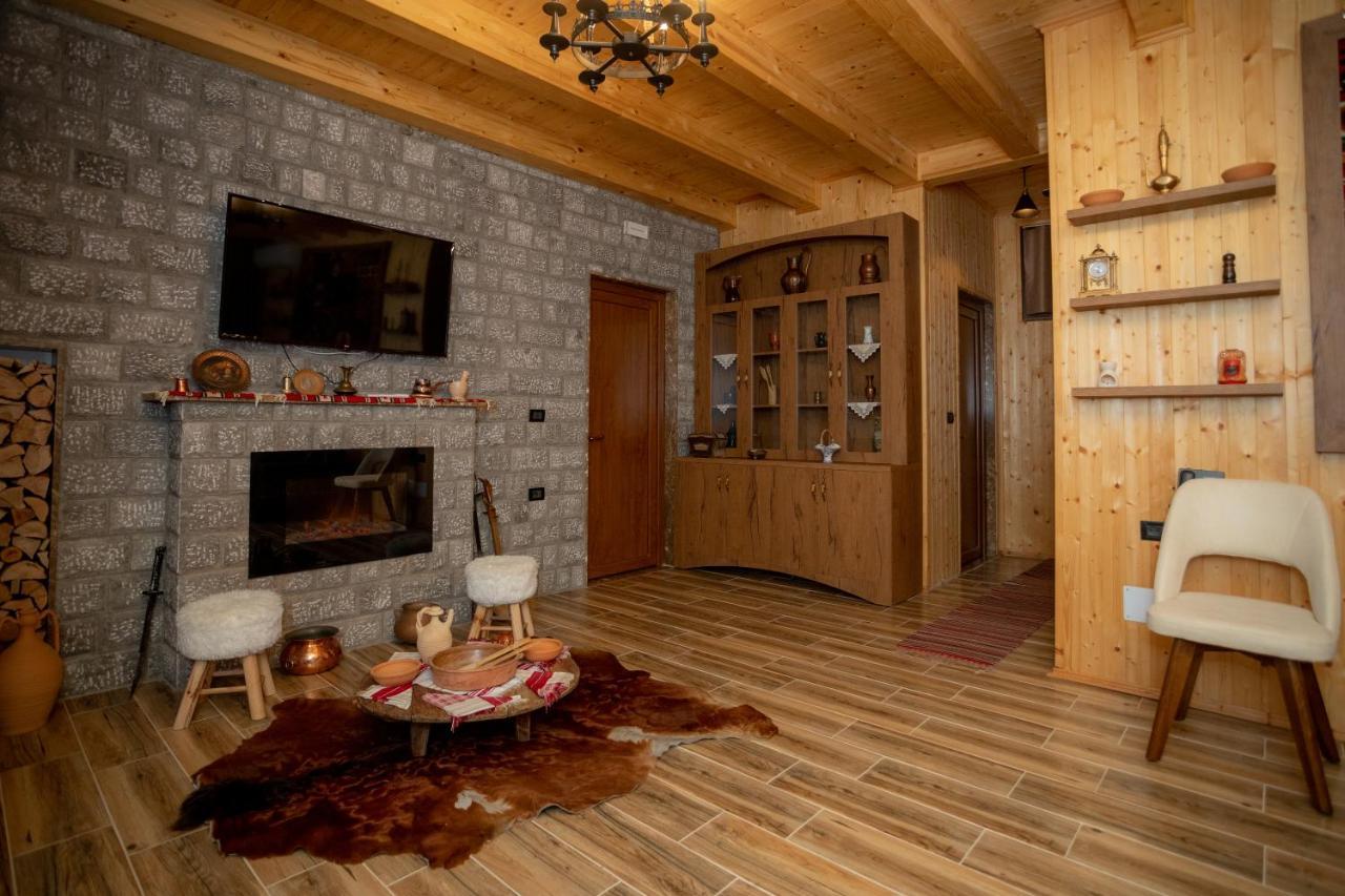 Old House Hotel Canaj Екстериор снимка