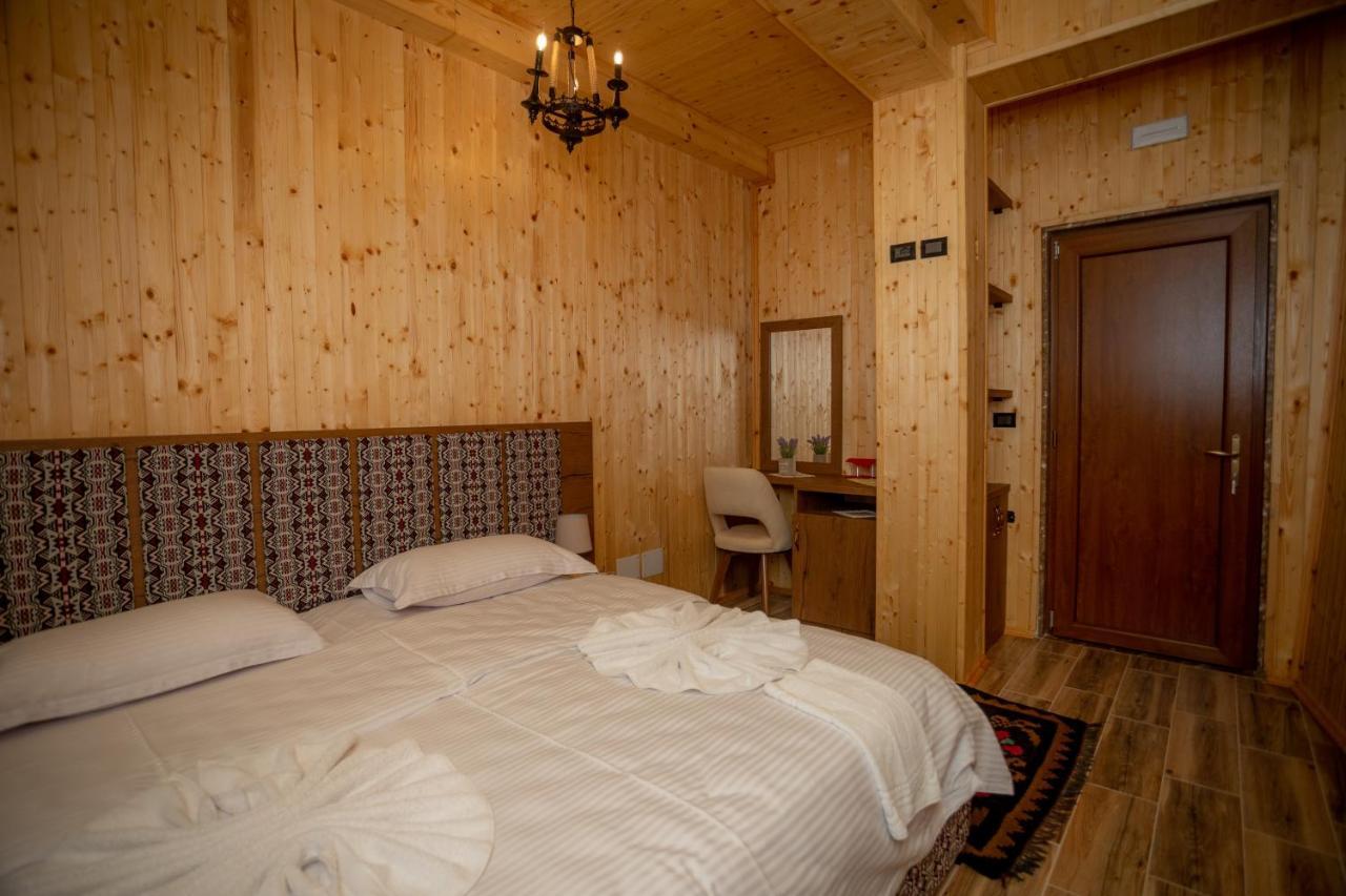 Old House Hotel Canaj Екстериор снимка