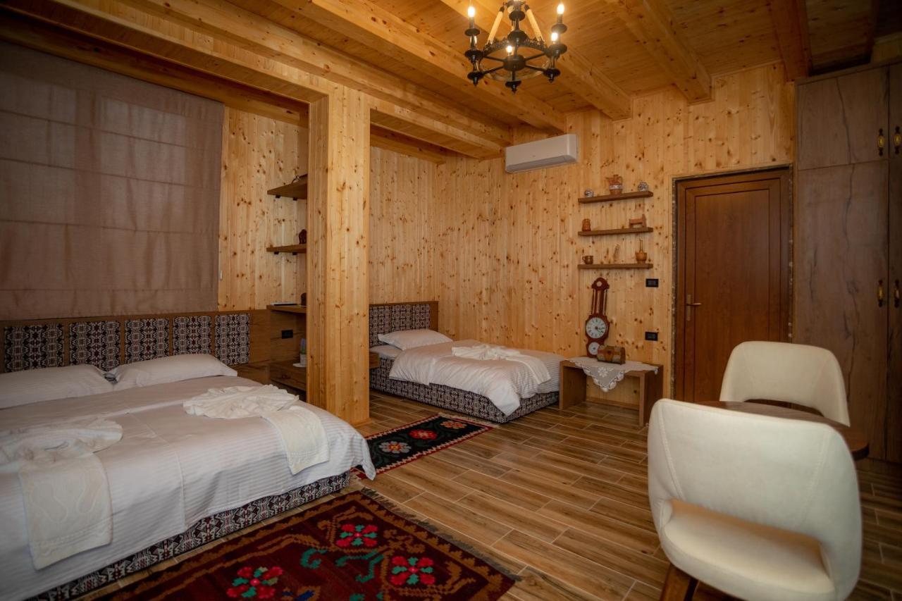 Old House Hotel Canaj Екстериор снимка