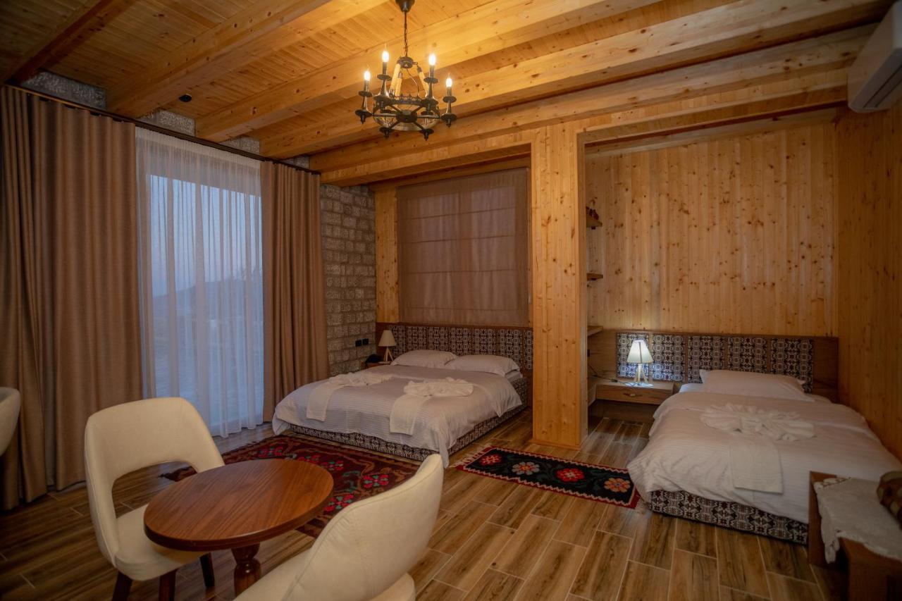 Old House Hotel Canaj Екстериор снимка