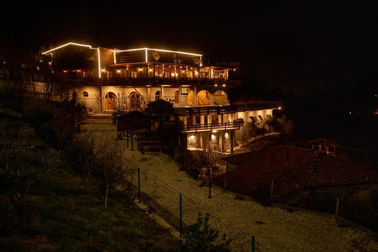 Old House Hotel Canaj Екстериор снимка